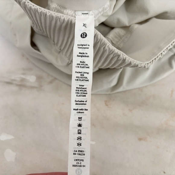 Lululemon Stretch Woven Relaxed-Fit High-Rise Short 4", Bone - Picture 4 of 5